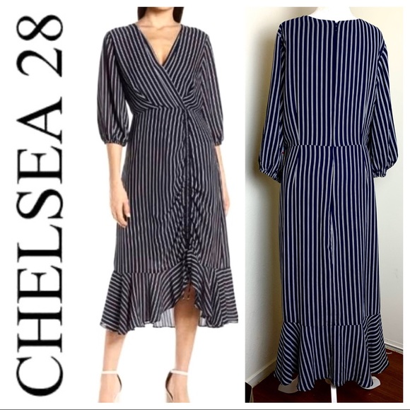 Chelsea28 Dresses & Skirts - NEW CHELSEA28 Pinstripe Ruched Long Sleeve DRESS